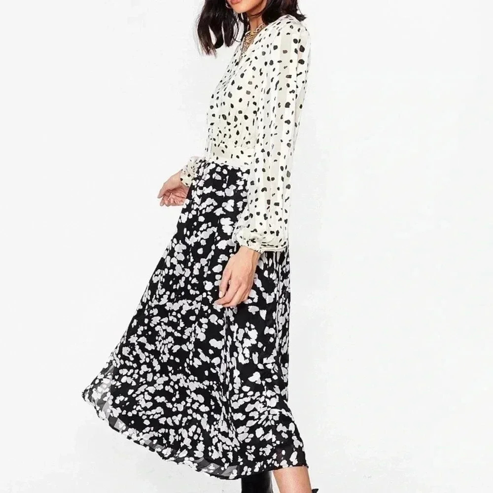Nasty Gal Dalmatian Satin Long Sleeve Midi dress - Picture 13 of 17
